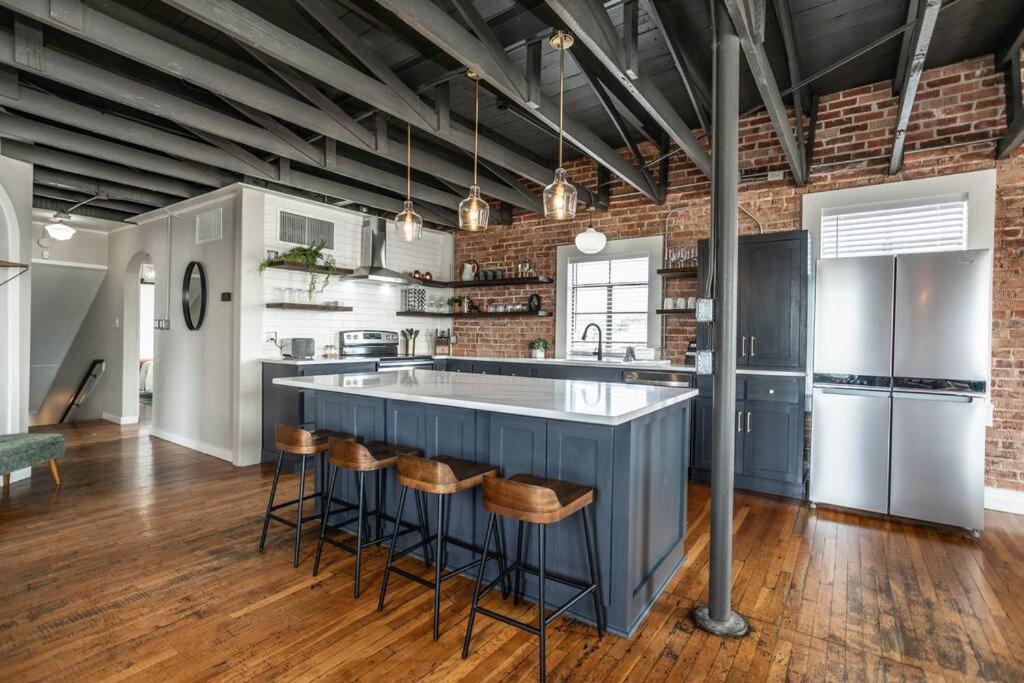 The Loft At 113 - Gateway To The North Texas Hill Country Lejlighed Muenster Eksteriør billede
